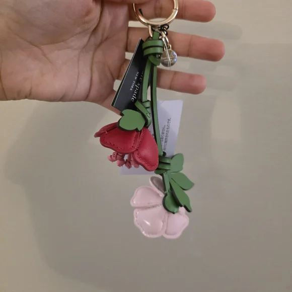 Floral Leather Keychain with Red and Pink Accents - Picture 3 of 5